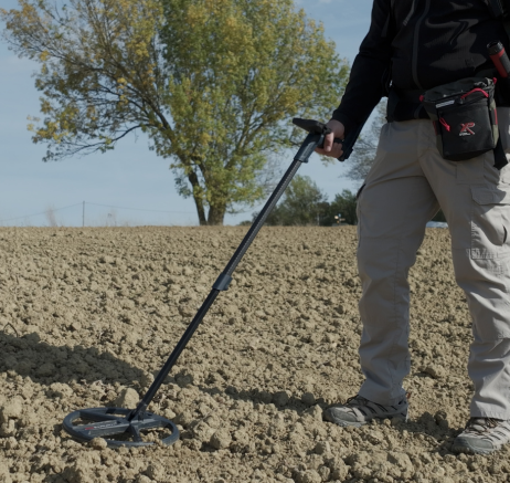 XP ICON-X Metal Detector Advanced Wireless Multi-Frequency Detector with FMF® Technology & Carbon Stem All-Terrain Performance